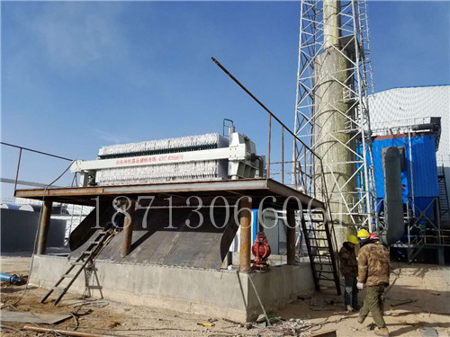 廂式壓濾機(jī)是怎樣實(shí)現(xiàn)工作流程的？